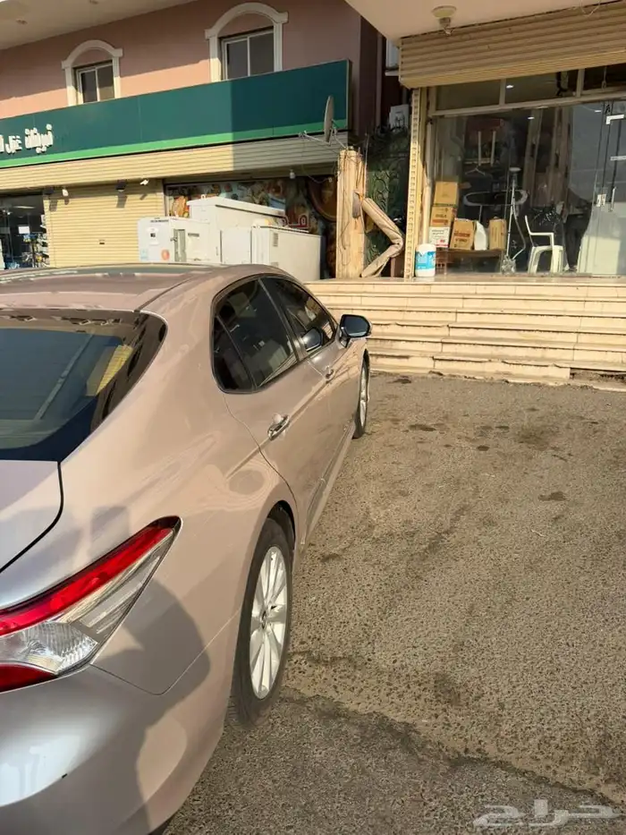 للبيع كامري موديل 2018 فل كامل بودي بلد الممشى 350 3