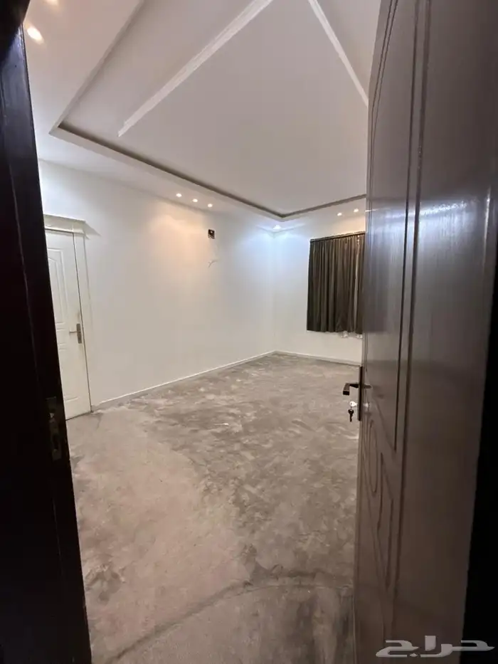 فيلا للإيجار حي القادسية 15