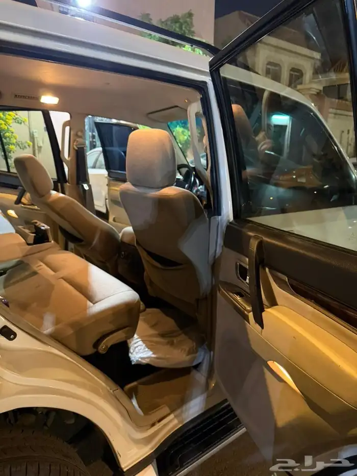 جيب باجيرو 2013 الممشى قليل للبيع 6