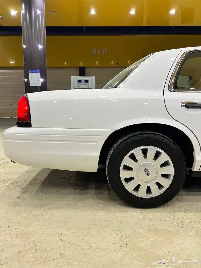 فورد فكتوريا 2011 بوليسي بدي وكالة 14