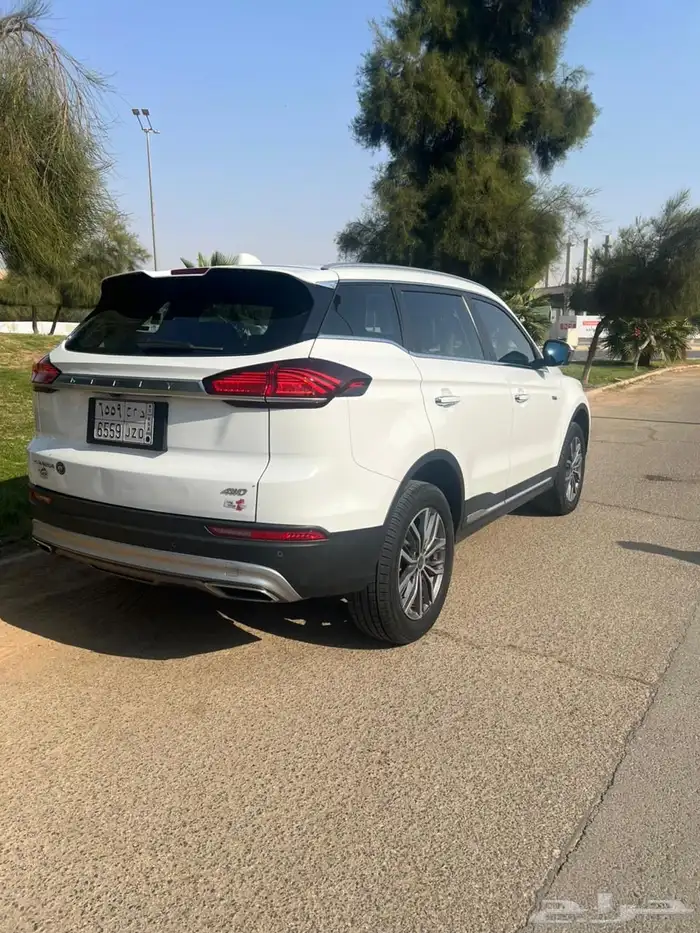 جيلي ازكارا 2021 فل كامل 8