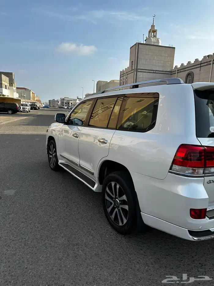 لاندكروزر 2016 4