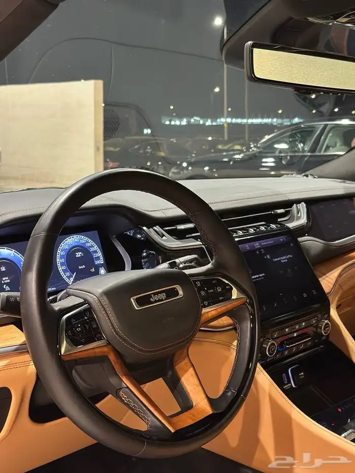 قراند شيروكي 2022 سميت فل كامل . رصد الفخامة 15