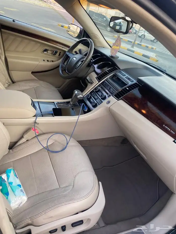 فورد تورس لمتد 2010 14