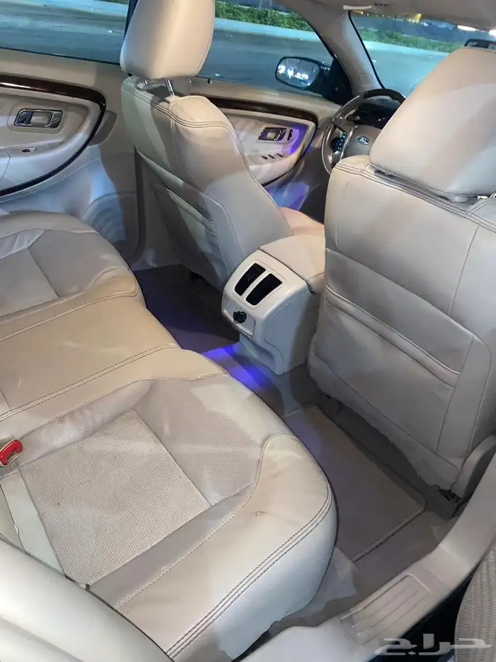 فورد تورس لمتد 2010 36