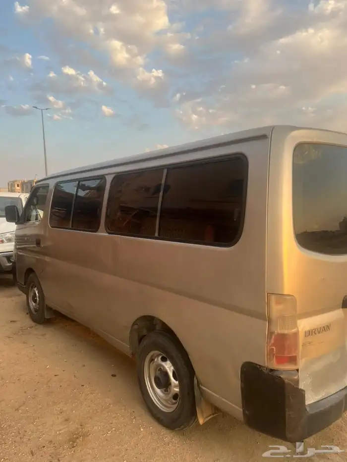 للبيع باص ديزل 2003 1