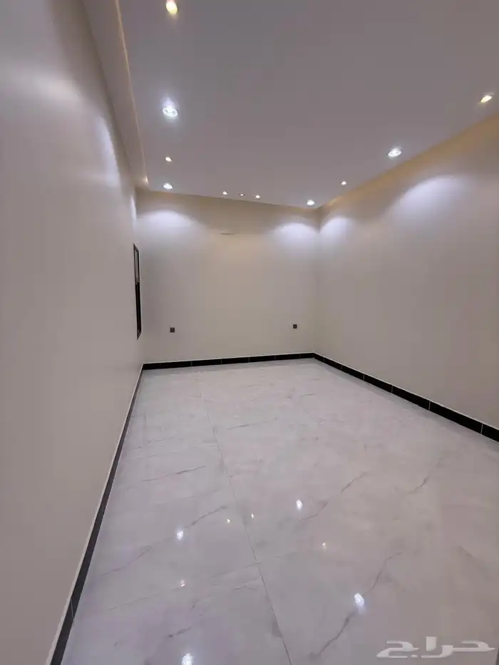 ادوار وارواف خميس مشيط 25