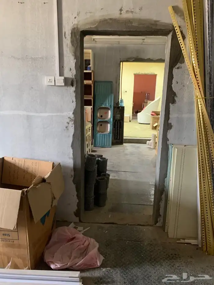 لتقبيل مؤسسه مؤاد بناء كهرباء وسباكه وعدد 12