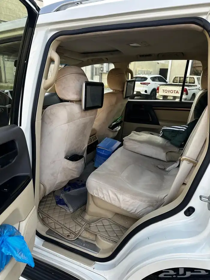 لاندكروزر 2016 9