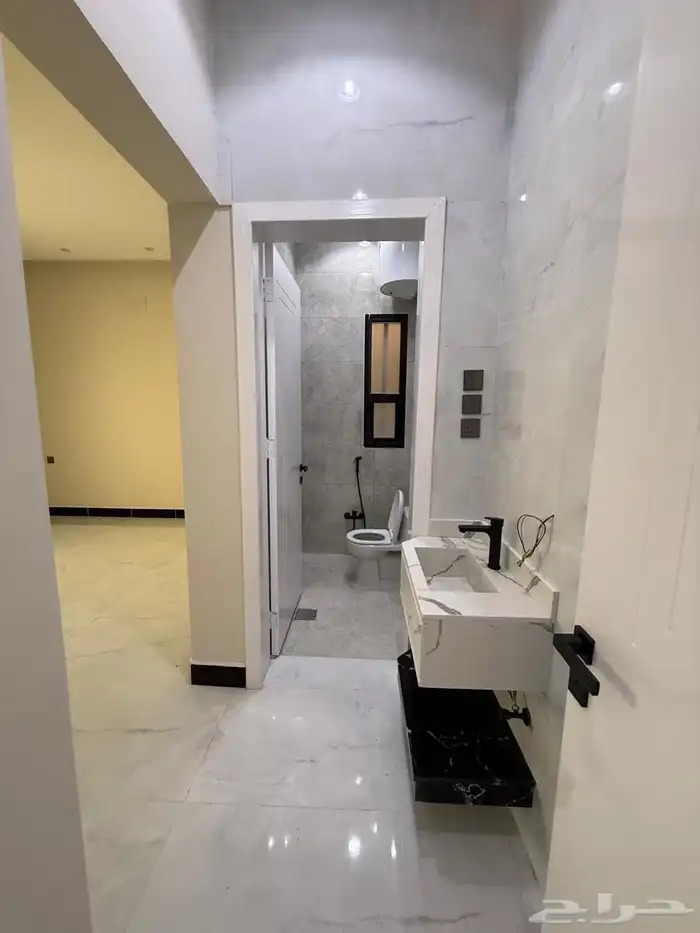 ادوار وارواف خميس مشيط 8