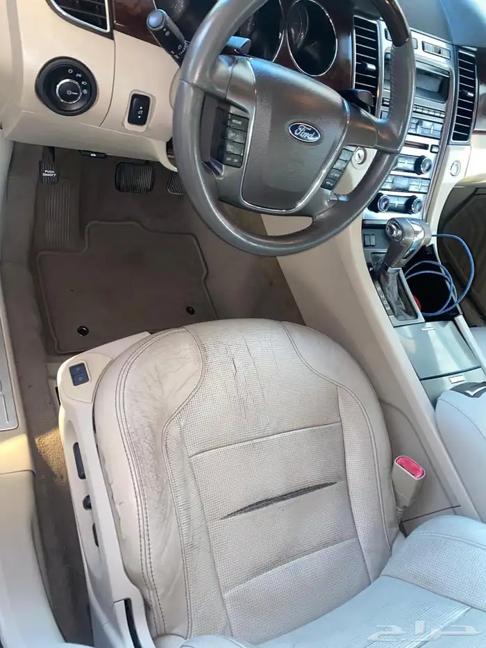 فورد تورس لمتد 2010 26