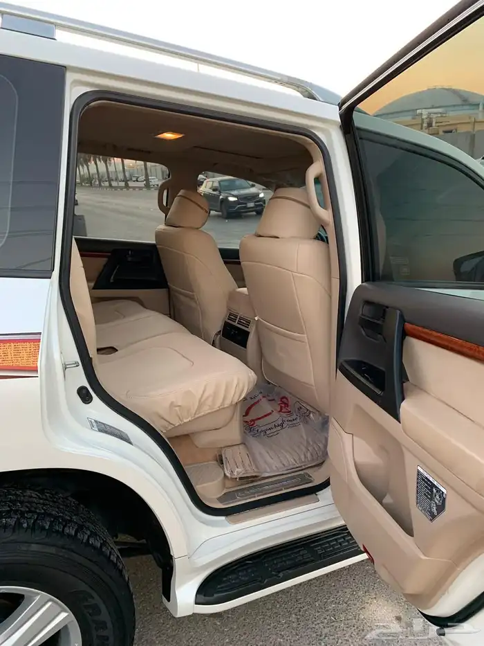 تويوتا جي اكس ار GXR لاندكروزر 23