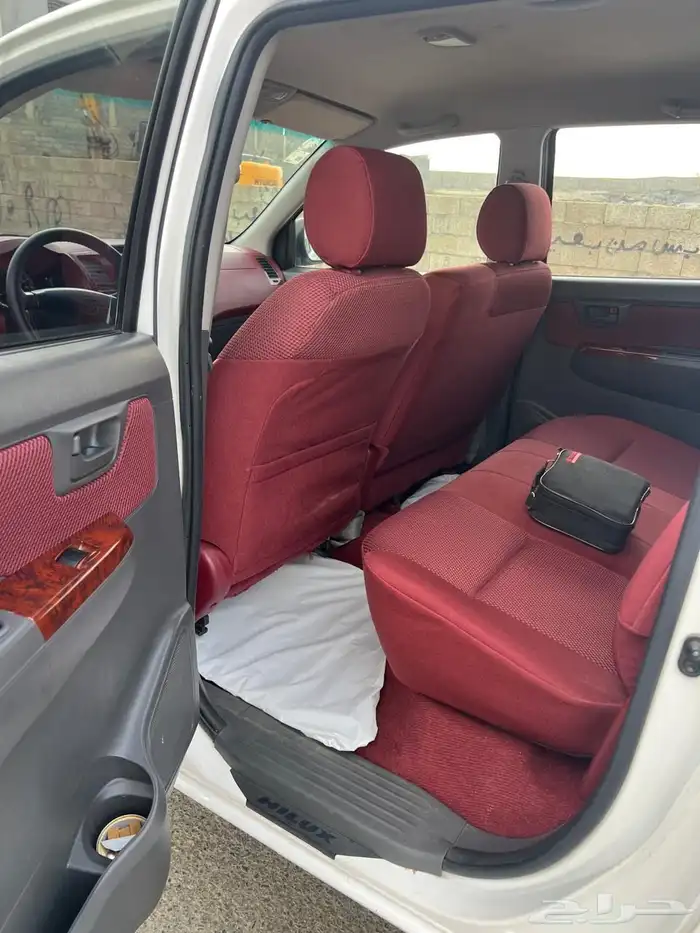 هايلوكس 2015 مخزن شبه جديد فل كامل سعودي GLX مشروط وكاله 15