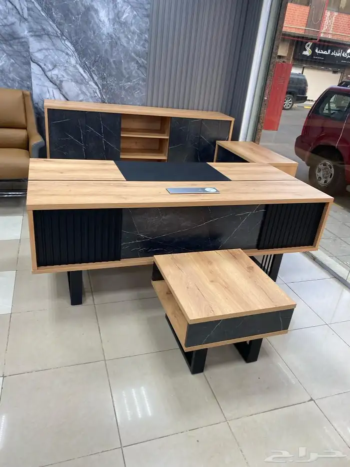 مكاتب طقم تركي فاخرة جديدة و مكتب مدراء جدا  ممتاز و كراسي 34