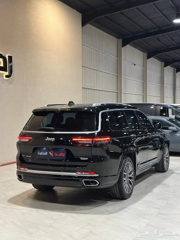 قراند شيروكي 2022 سميت فل كامل . رصد الفخامة 10