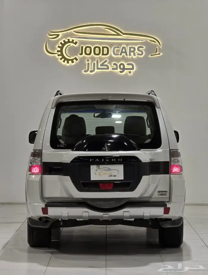 ميتسوبيشي باجيرو موديل 2016 بحالة الوكالة 2
