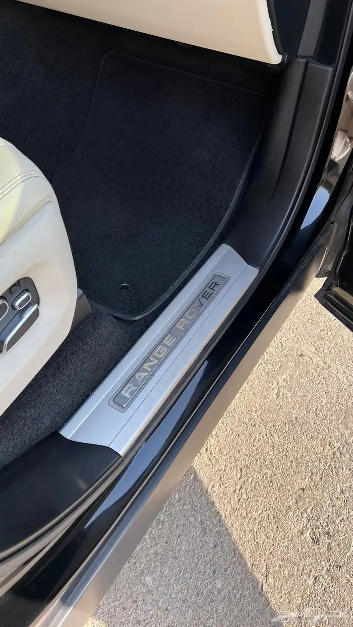 رانج روفر محرك 8 سلندر سوبر تشارج موديل 2013 عداد 130 الف 30