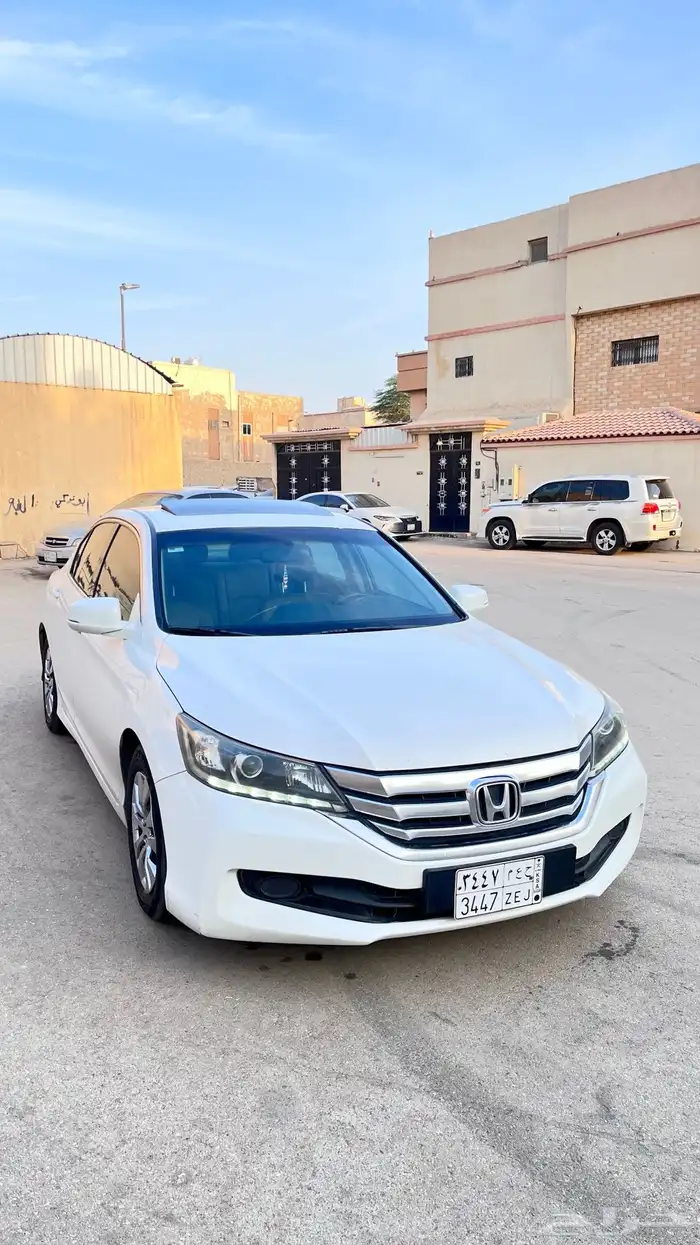 للبيع هواندا اكورد 2015 سبيشل 1