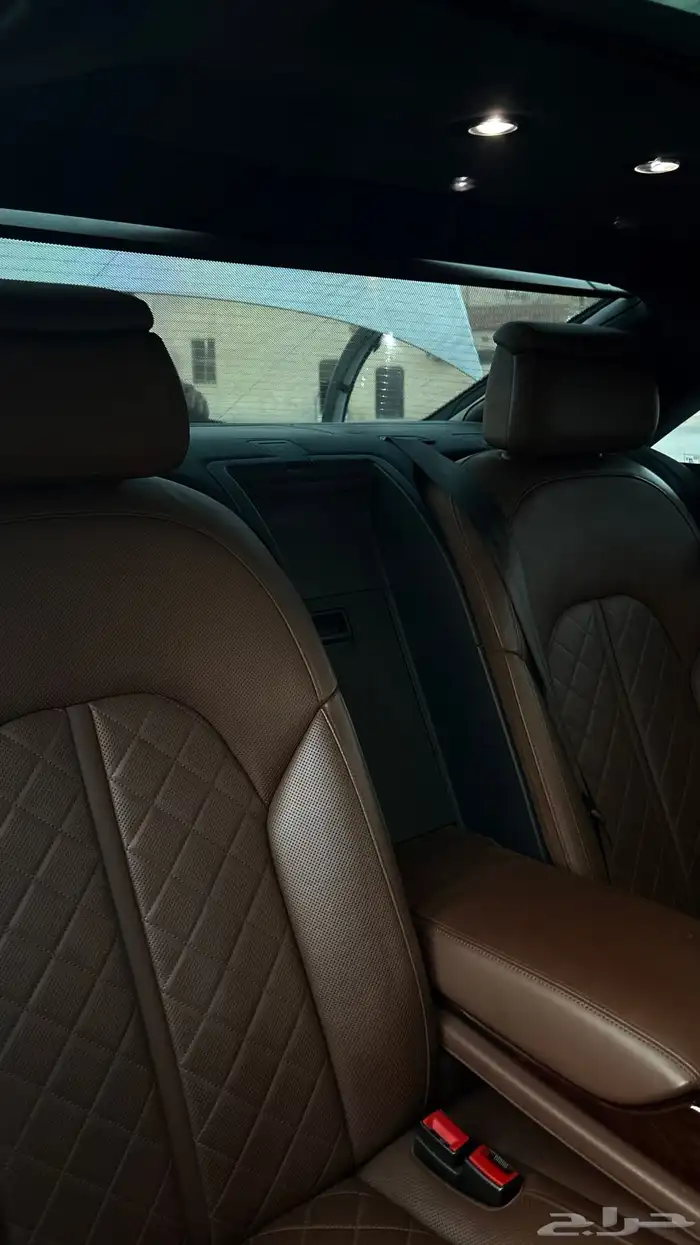 أودي Audi A8 L 2014 ( شبه مخزن ) 28