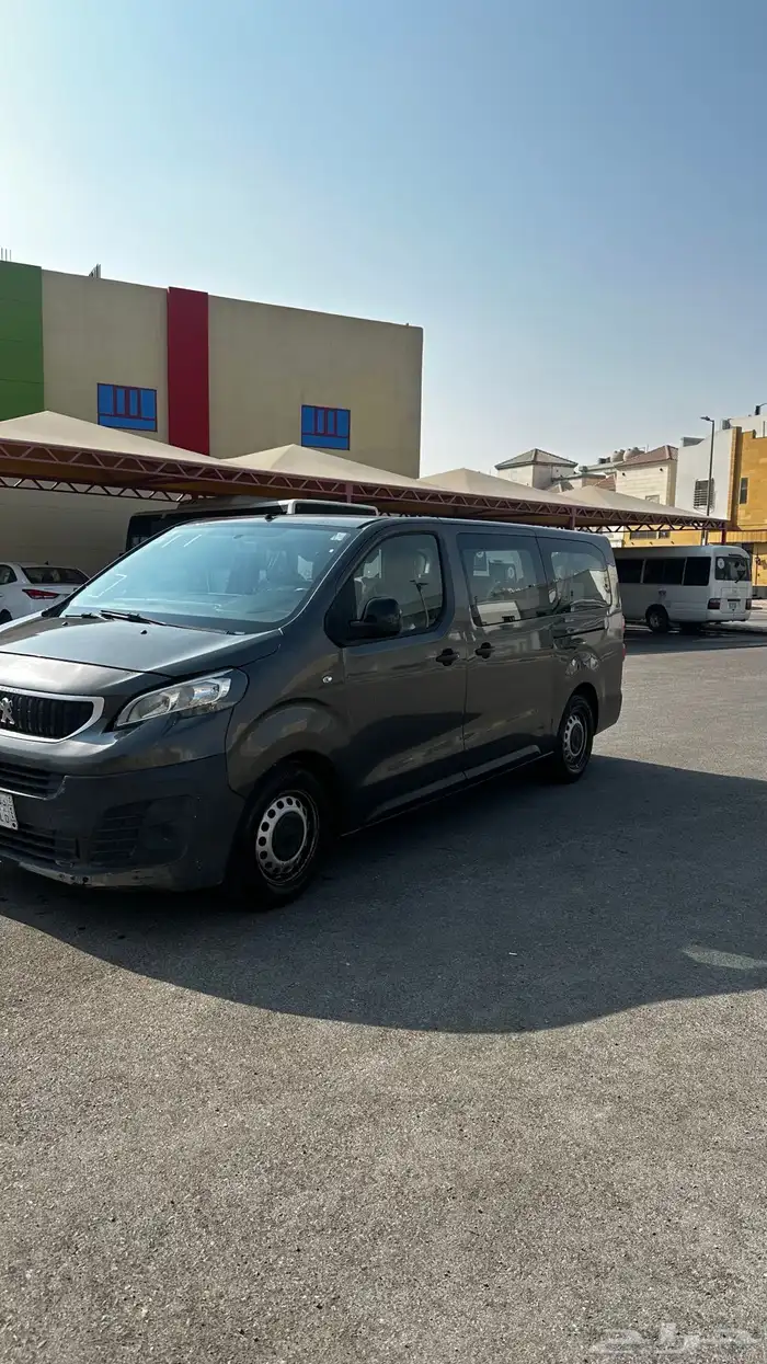 باص 9 ركاب بيجو اكسبيريت ديزل 1