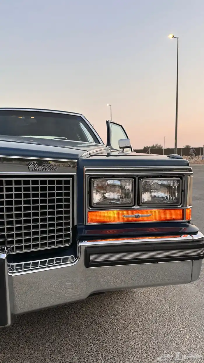 كاديلاك فليتوود دي إليجانس 1988م 15