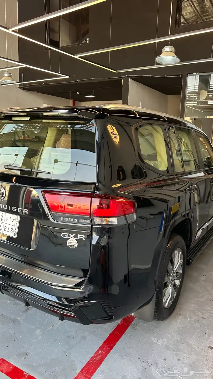 لاندكروزر 2024 8