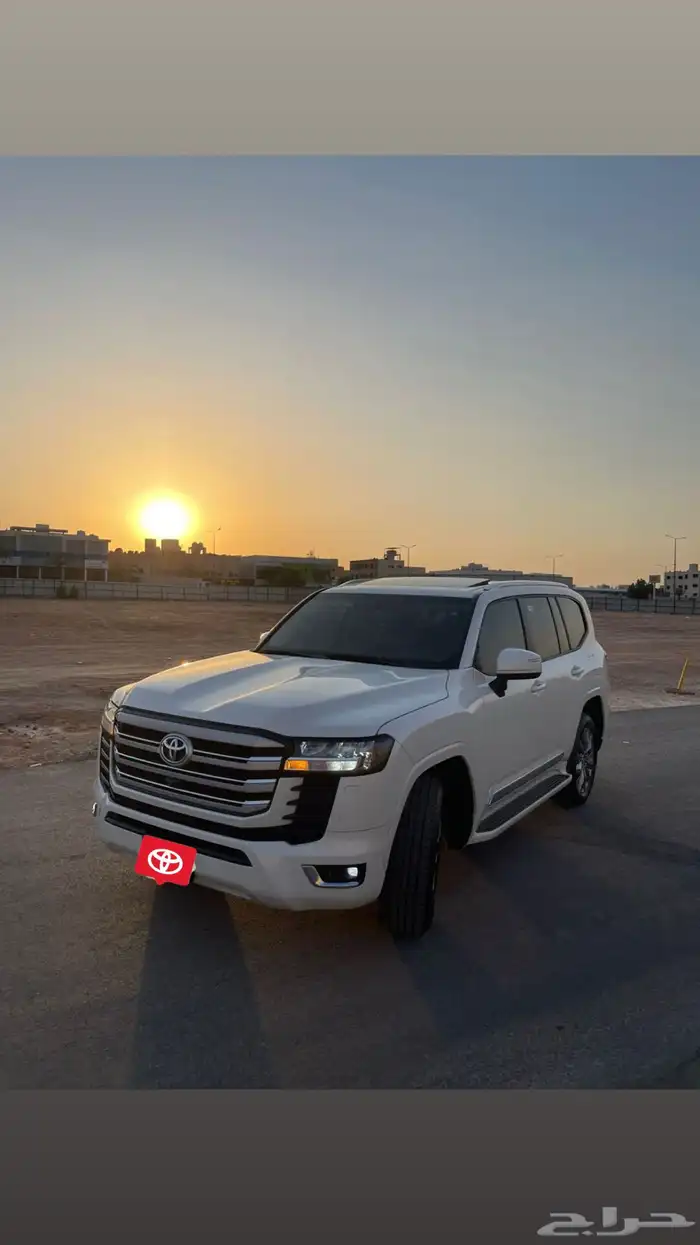 لاندكروزرL32024بنزين سعودي آخر دفعة يحمل لوحة مميزة 0