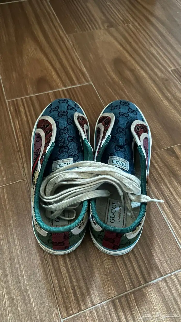 حذاء قوتشي 0