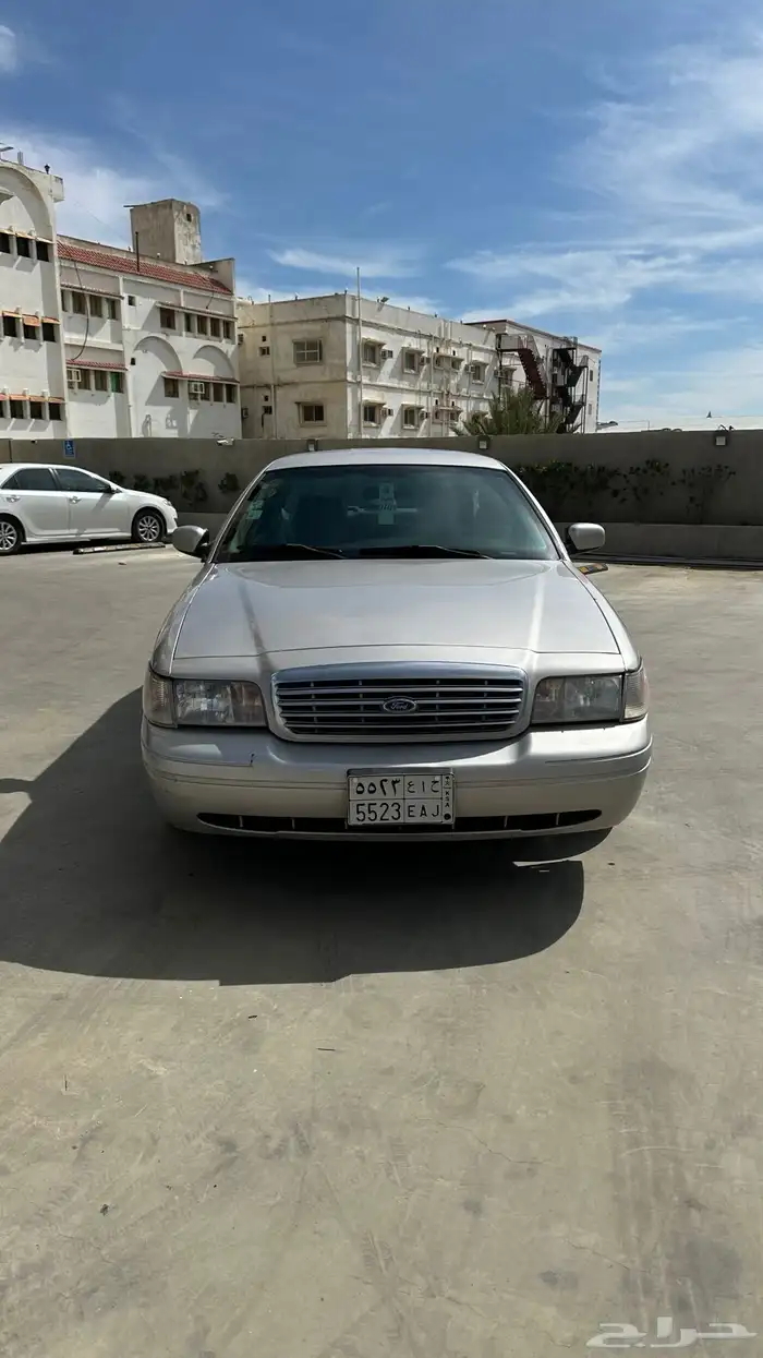 فورد فكتوريا 2011 فل كامل سمنتي 1