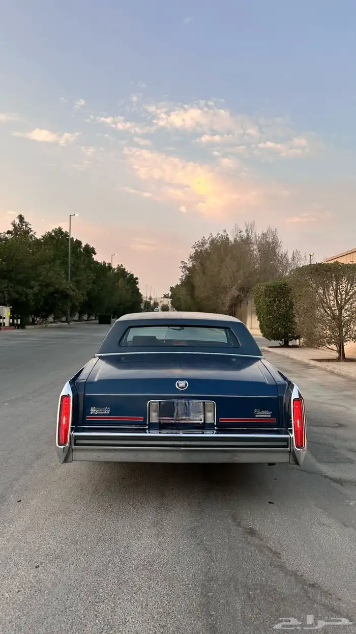 كاديلاك فليتوود دي إليجانس 1988م 3