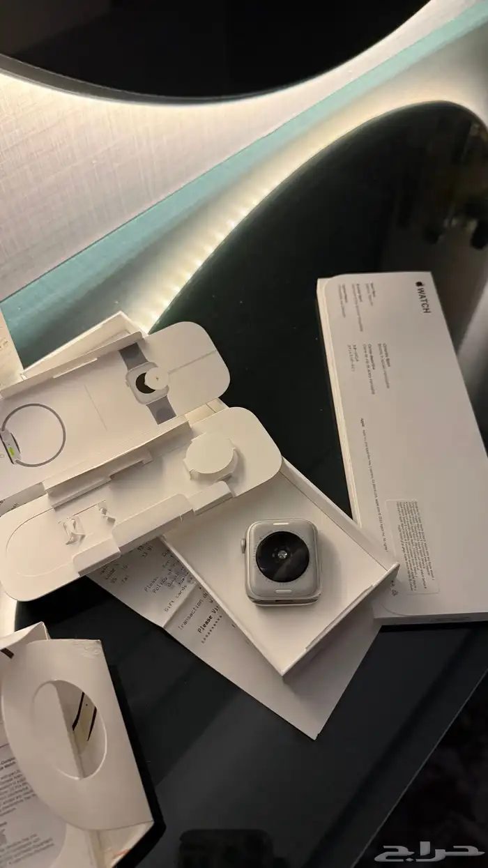 ساعة ابل مقاس SE مقاس 44 10