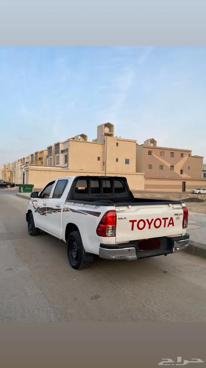 هايلوكس 2022 GLX 2