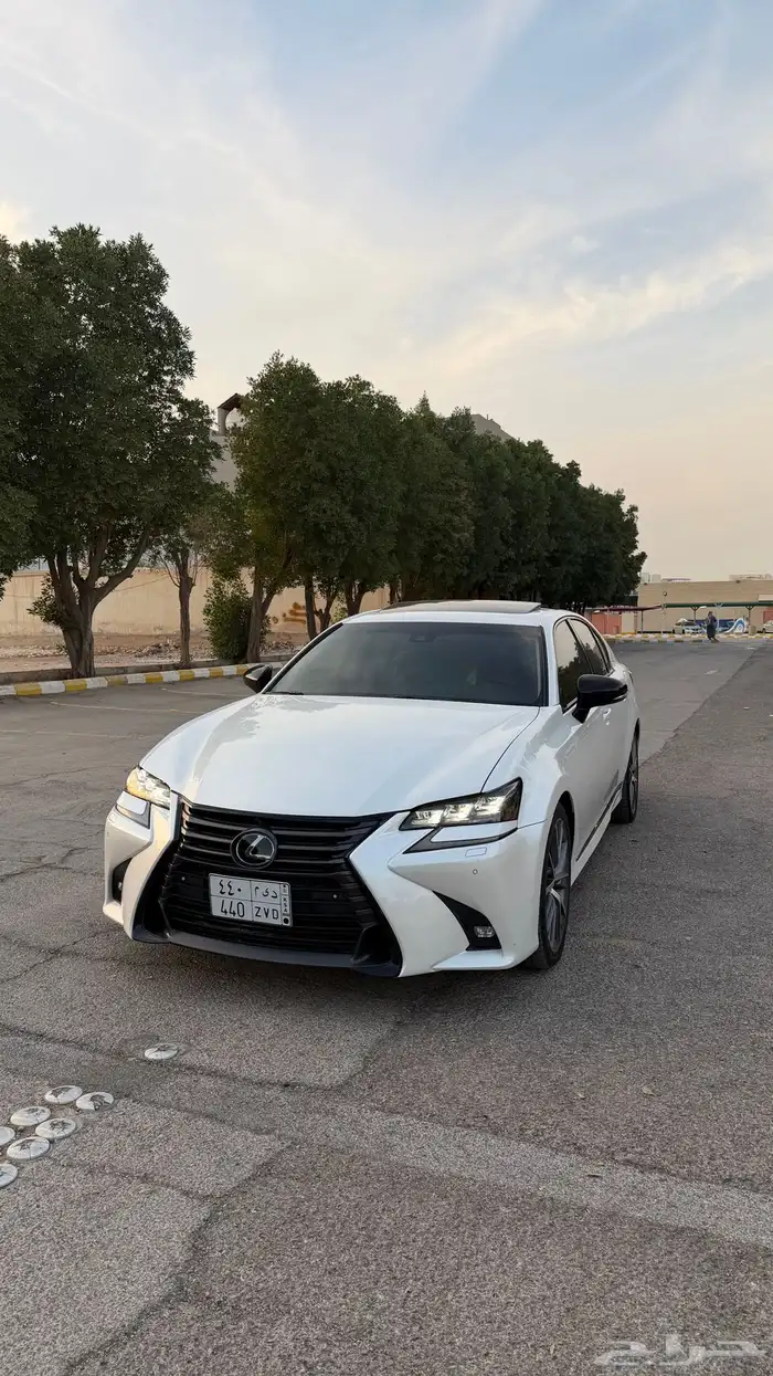 لكزس جي اس سعودي نظيف ممشى قليل 17