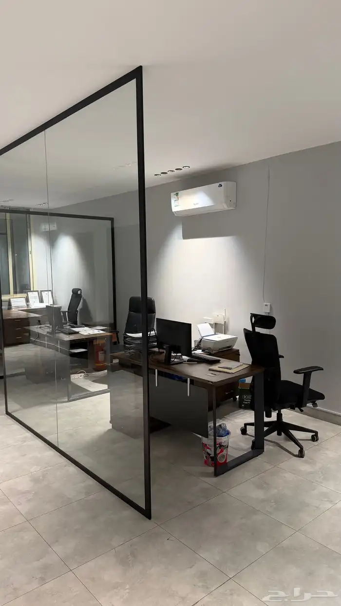 للتنازل مكتب في الدمام الفيصلية 6