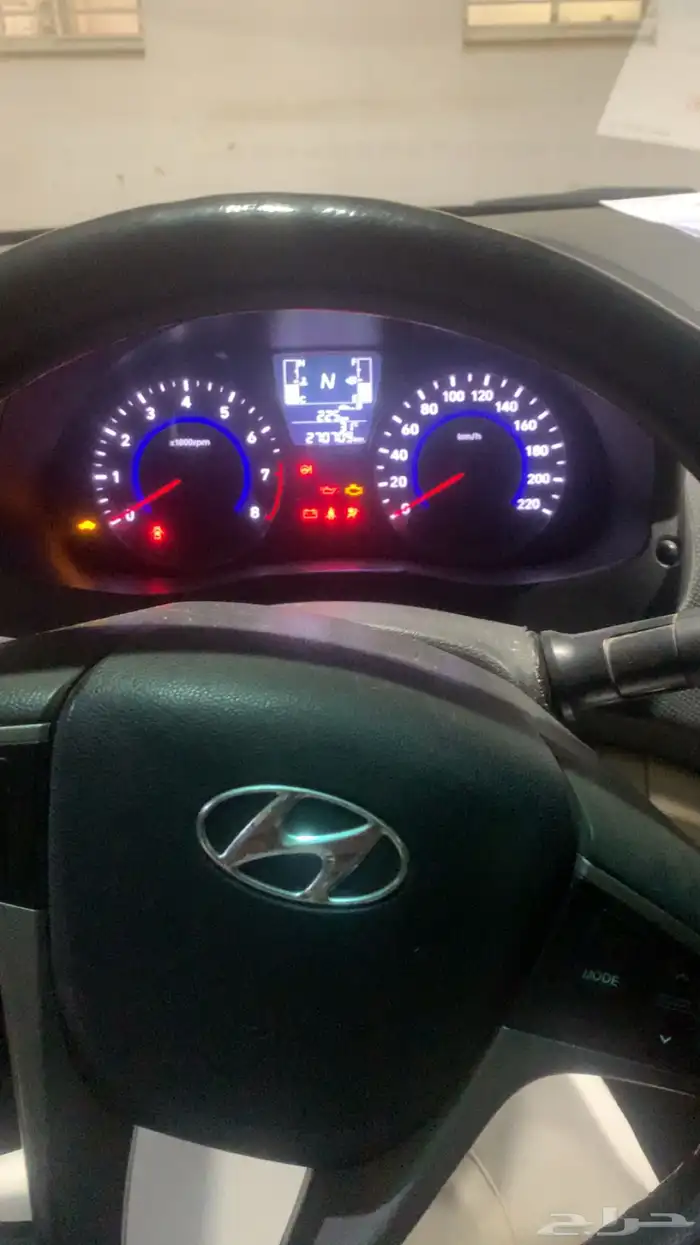 اكسنت 2018 ازرق ستاندر مرشوش كامل للبيع 3