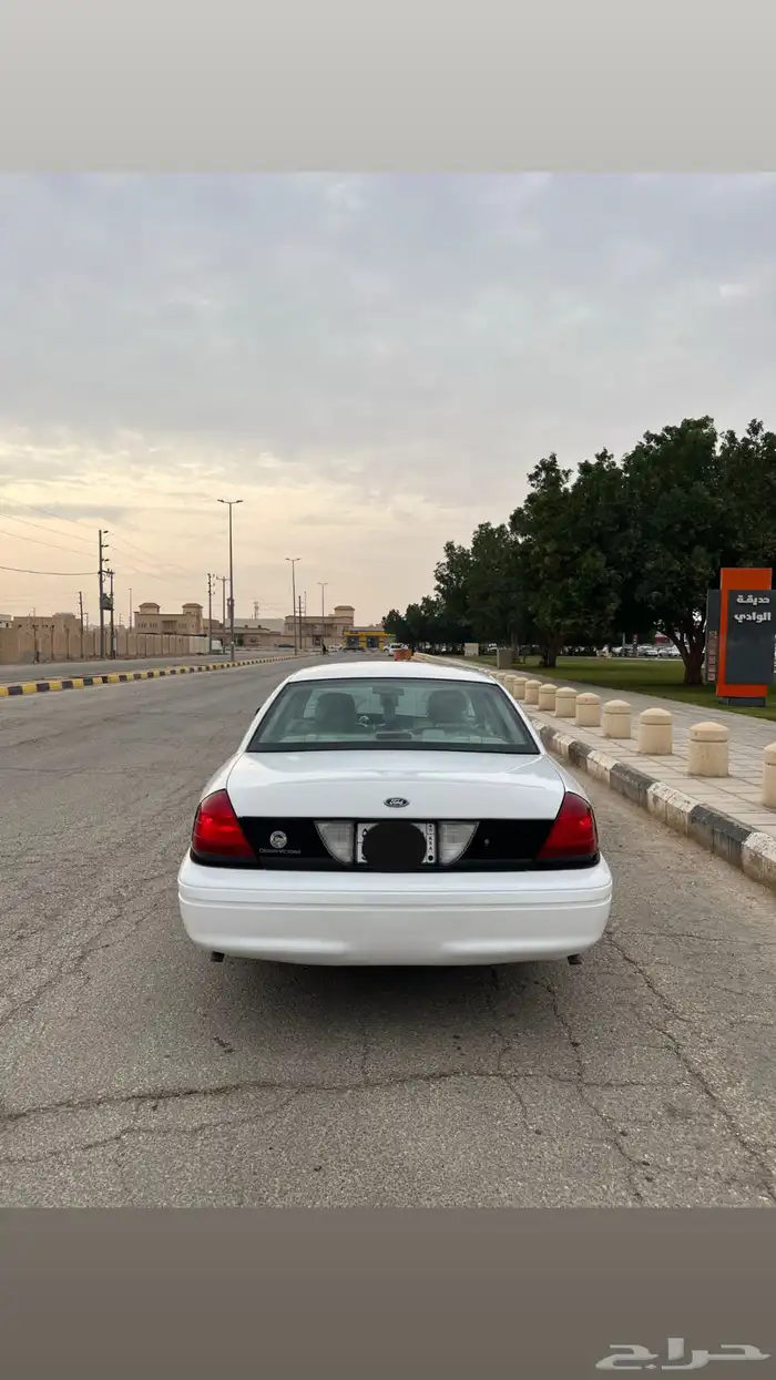 فورد فكتوريا بليسي حكومي سابقن نظيف 2010 4