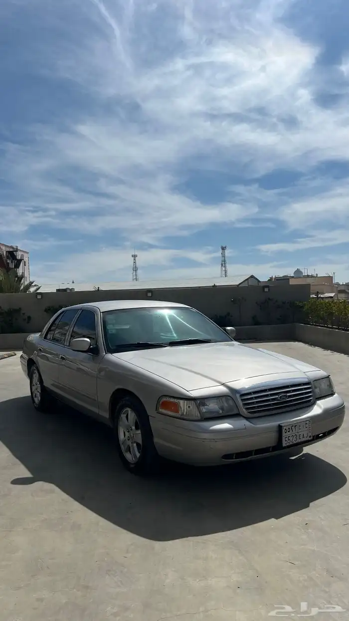 فورد فكتوريا 2011 فل كامل سمنتي 2