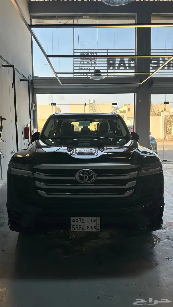 لاندكروزر 2024 10