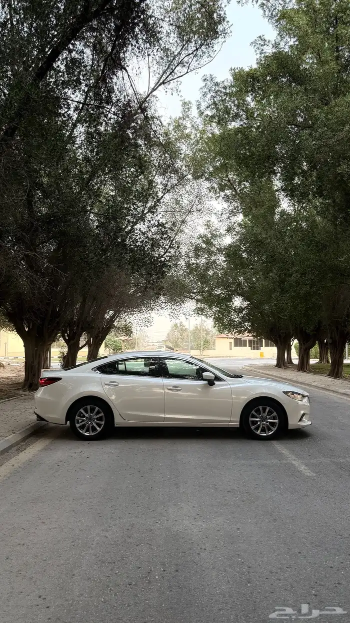 مازدا 6 -2017-ممشى قليل-(( مخزنة ))عداد 21 ألف- شبه وكالة 21