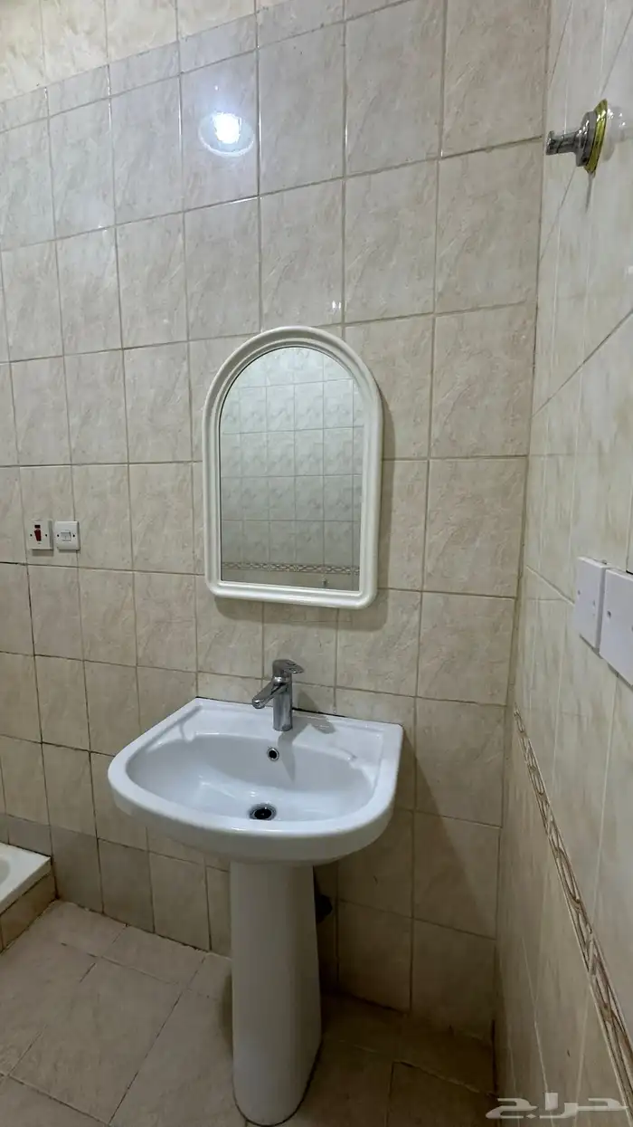 غرفه بحمام خاص ومدخل جانبي ب1300 شهريا 7