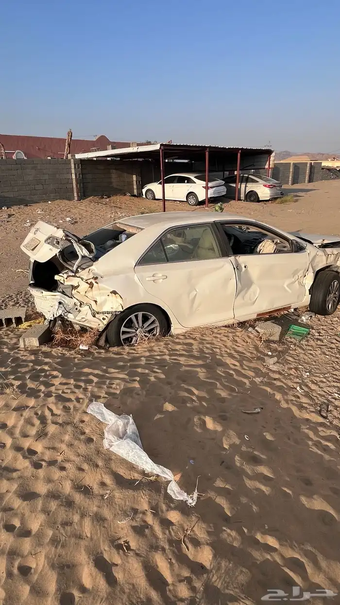 كامري 14 مصدومة وليست مقلوبة الرقم( ) واتس 3