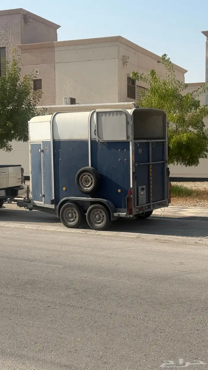 عربة نقل خيل 0