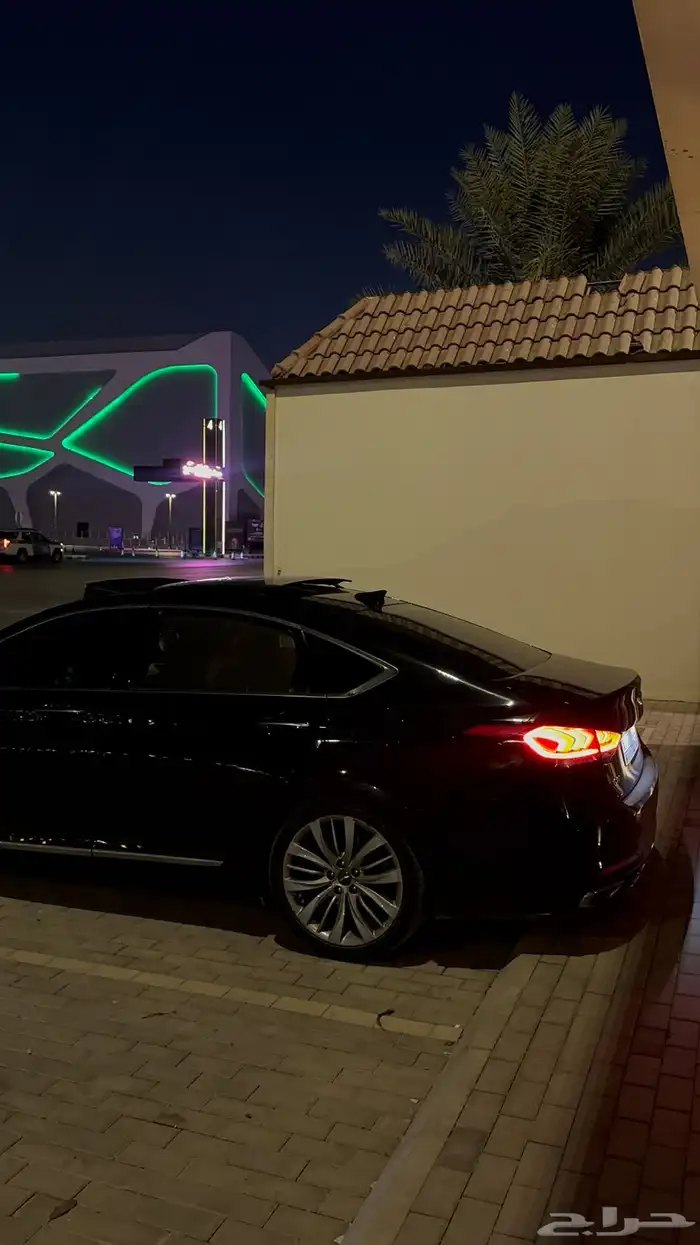 جنسس 2019 اسود بنوراما 9