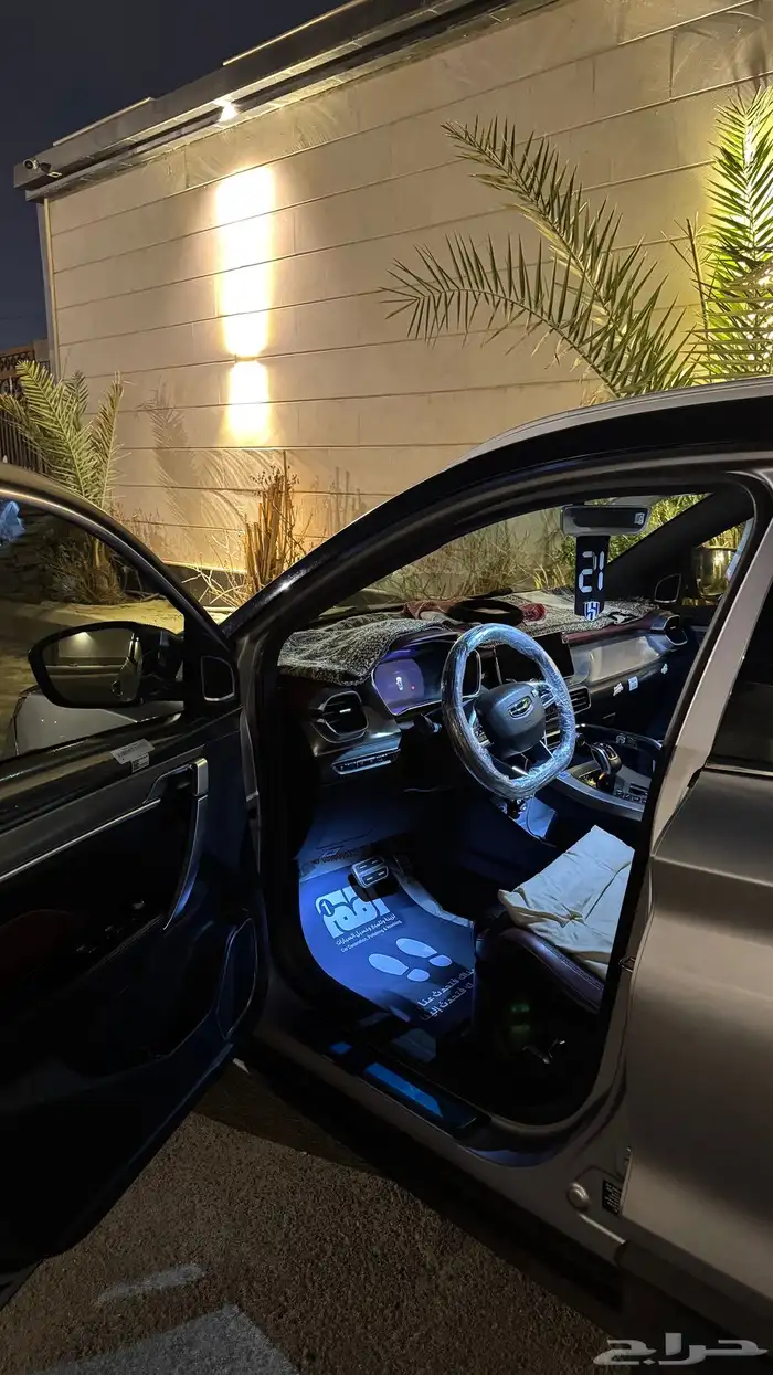 جيلي كو لرى 2021 4