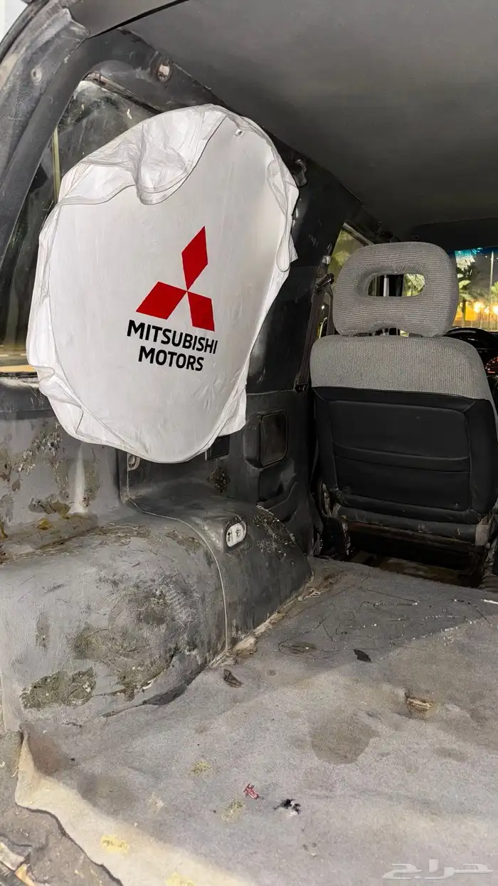 ميتسوبيشي باجيرو ربع 1993 فل كامل للبيع 24