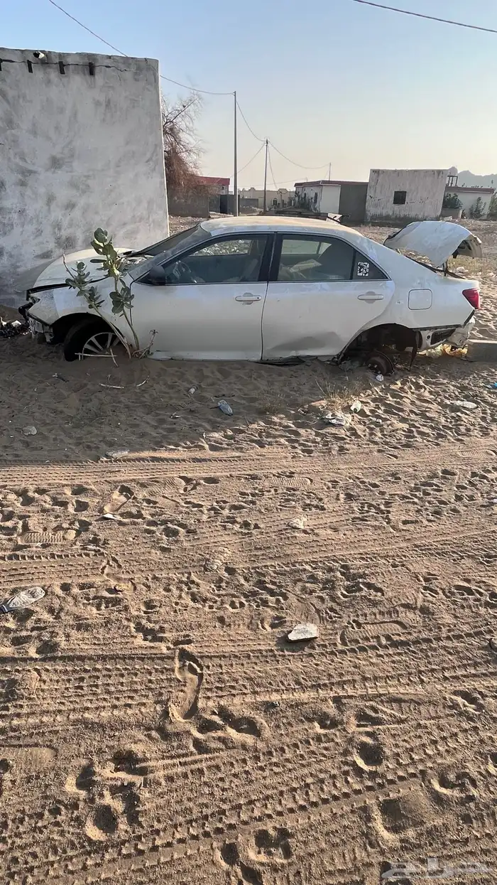 كامري 14 مصدومة وليست مقلوبة الرقم( ) واتس 1