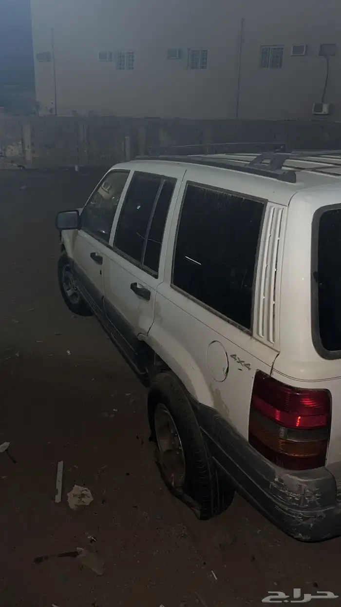 جيب شوروكي تشليح 1