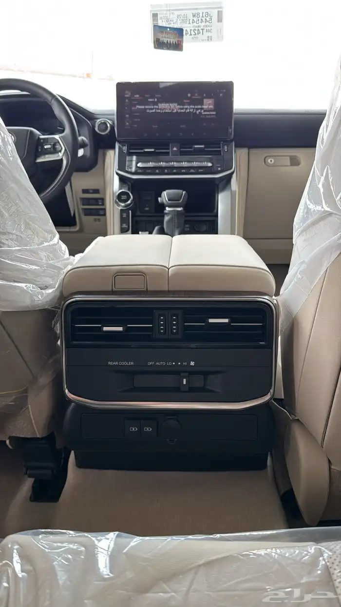 تويوتا لاندكروزر GXR4 بنزين 2026 12