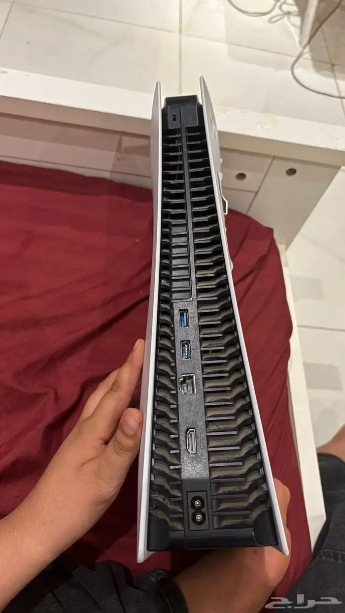 سوني فايف جديد مقد انفك بحالة الوكاله و 1