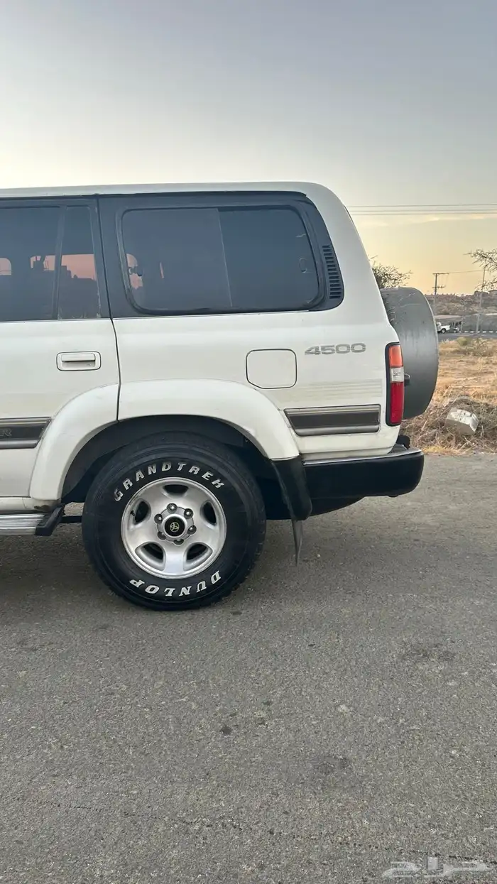 لاندكروزر في اكس ار 1994 4